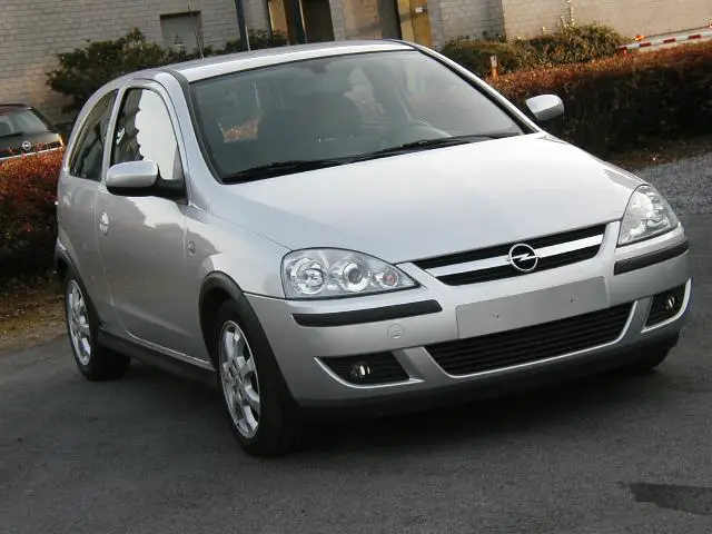 Review : Opel Corsa C ( 2000 - 2006 ) - Almost Cars Reviews
