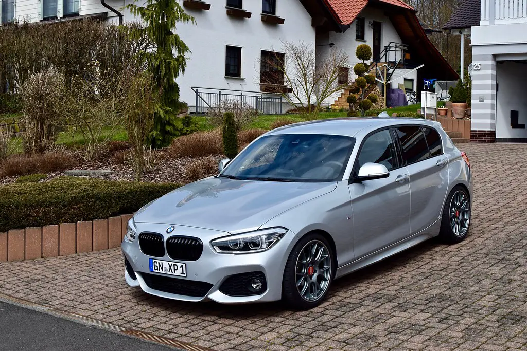  Review: BMW Serie 1 F20 ( 2011 - 2019 ) - Almost Cars Reviews